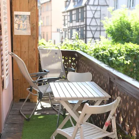 Le Balcon Bed & Breakfast *